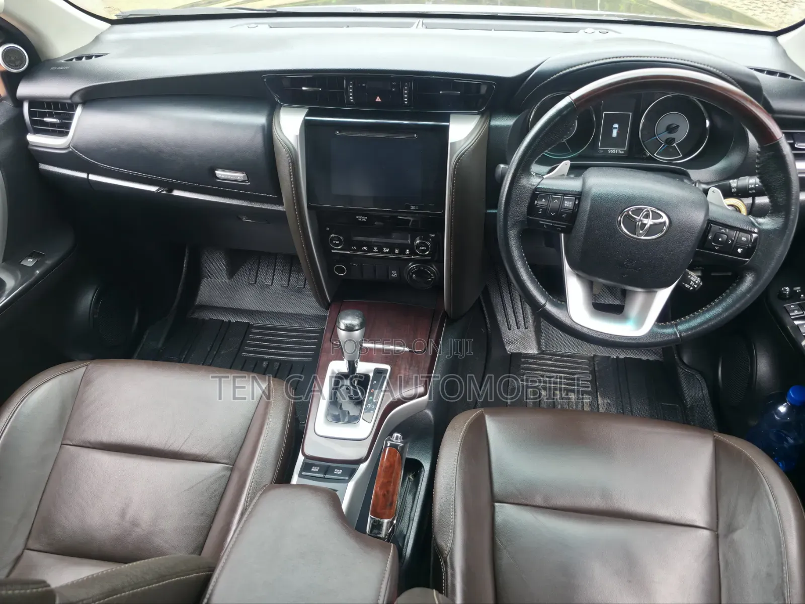 Toyota Fortuner 2018 Burgundy
