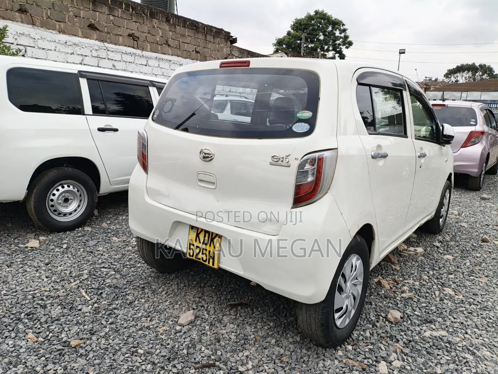 Daihatsu Mira 2015 White