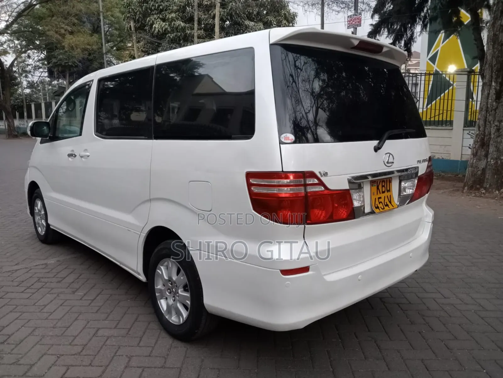 Toyota Alphard 2006 White