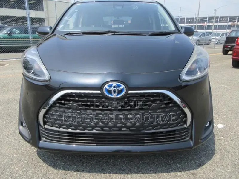 Toyota Sienta 2019 Black