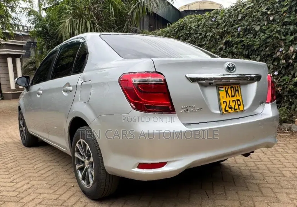 Toyota Axio 2015 Silver