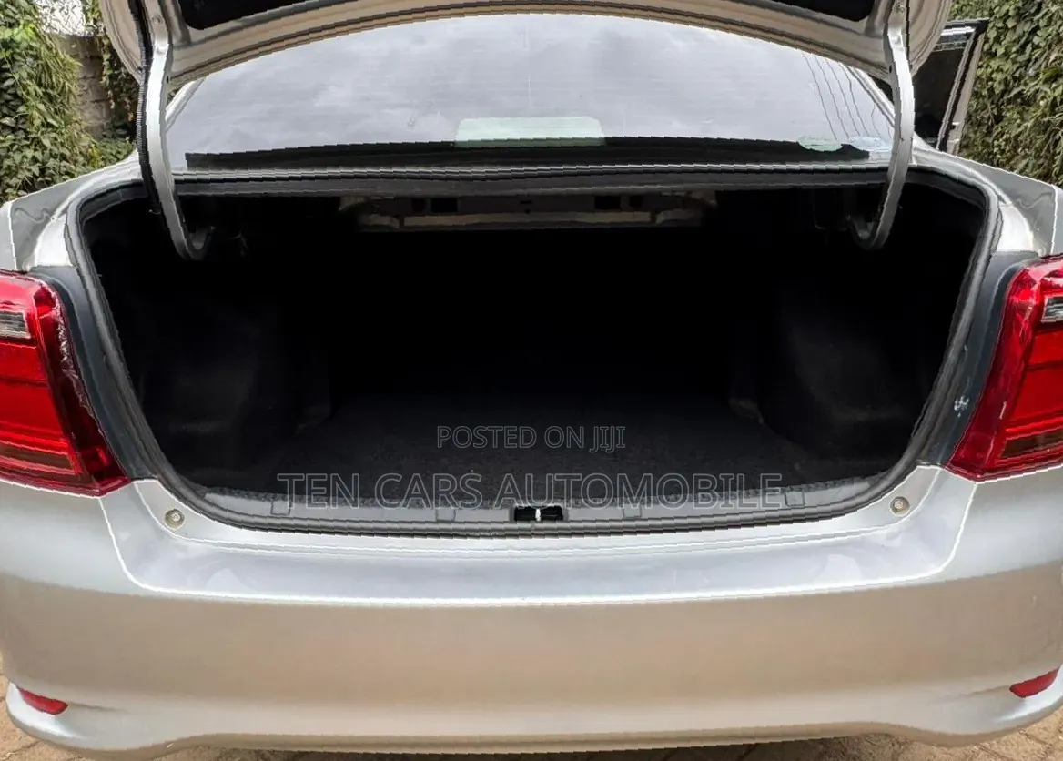 Toyota Axio 2015 Silver