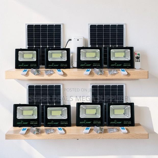 Manufacturer Direct Prices 100W,200W,300W 2-in-1 Solar Floodlights