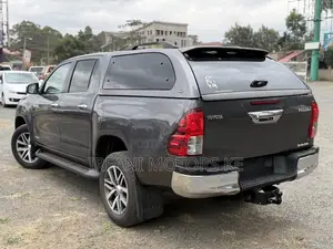 Toyota Hilux Revo Double Cab Deisel 2.4 AWD 2019 Gray