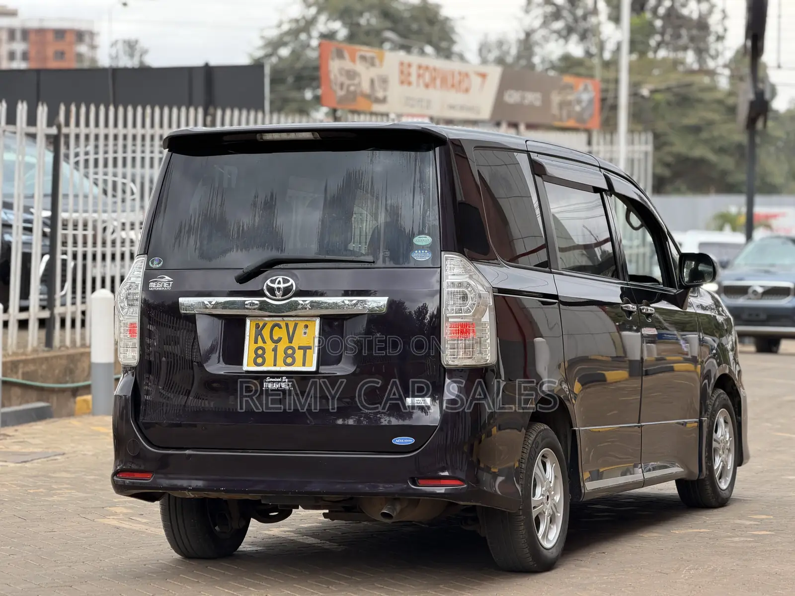 Toyota Voxy 2012 Burgundy