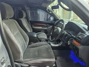 Toyota Land Cruiser Prado 2005 Silver