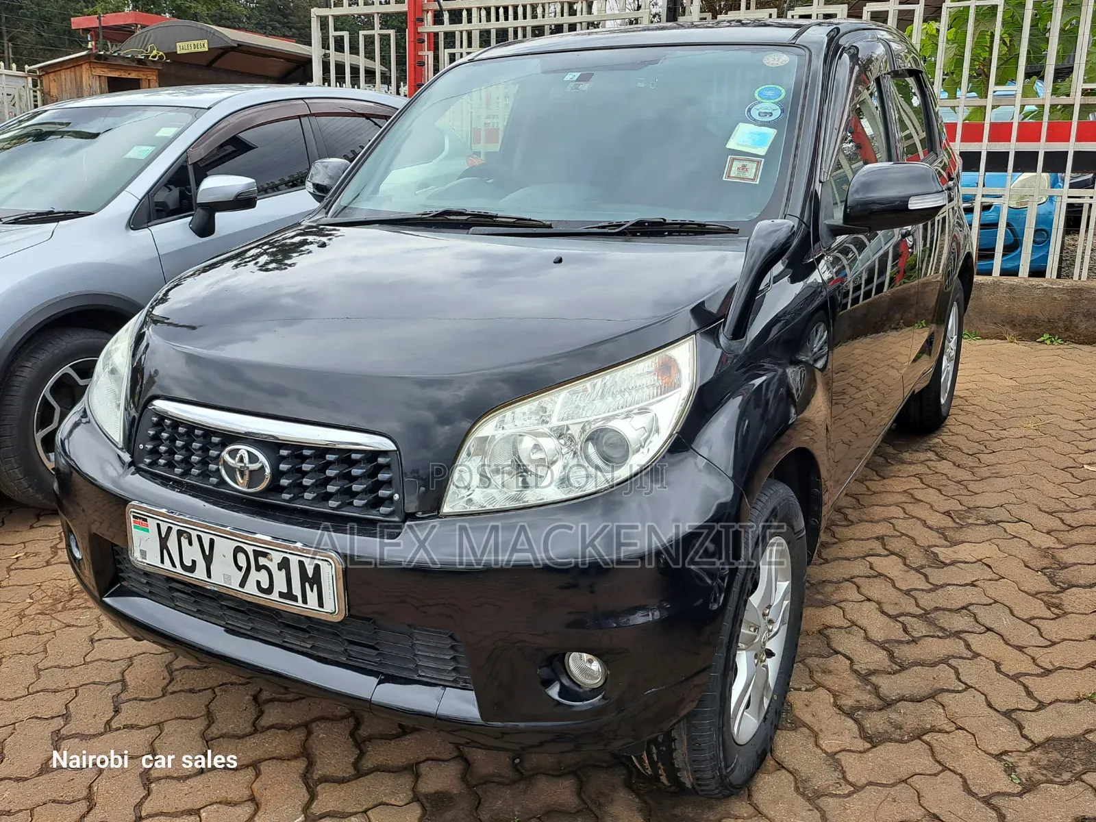 Toyota Rush 2013 Black