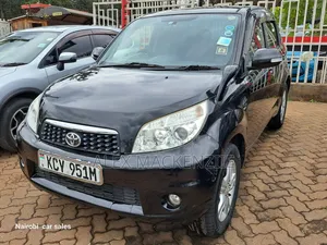 Toyota Rush 2013 Black