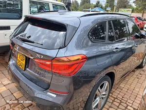 BMW X1 xDrive28i AWD 2016 Gray