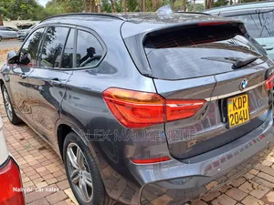 BMW X1 xDrive28i AWD 2016 Gray
