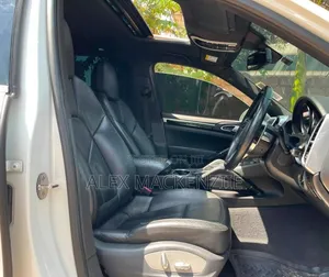 Porsche Cayenne 2015 White