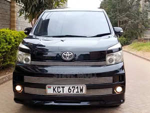 Toyota Voxy 2012 Matt Black