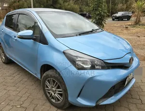 Toyota Vitz 2015 Blue