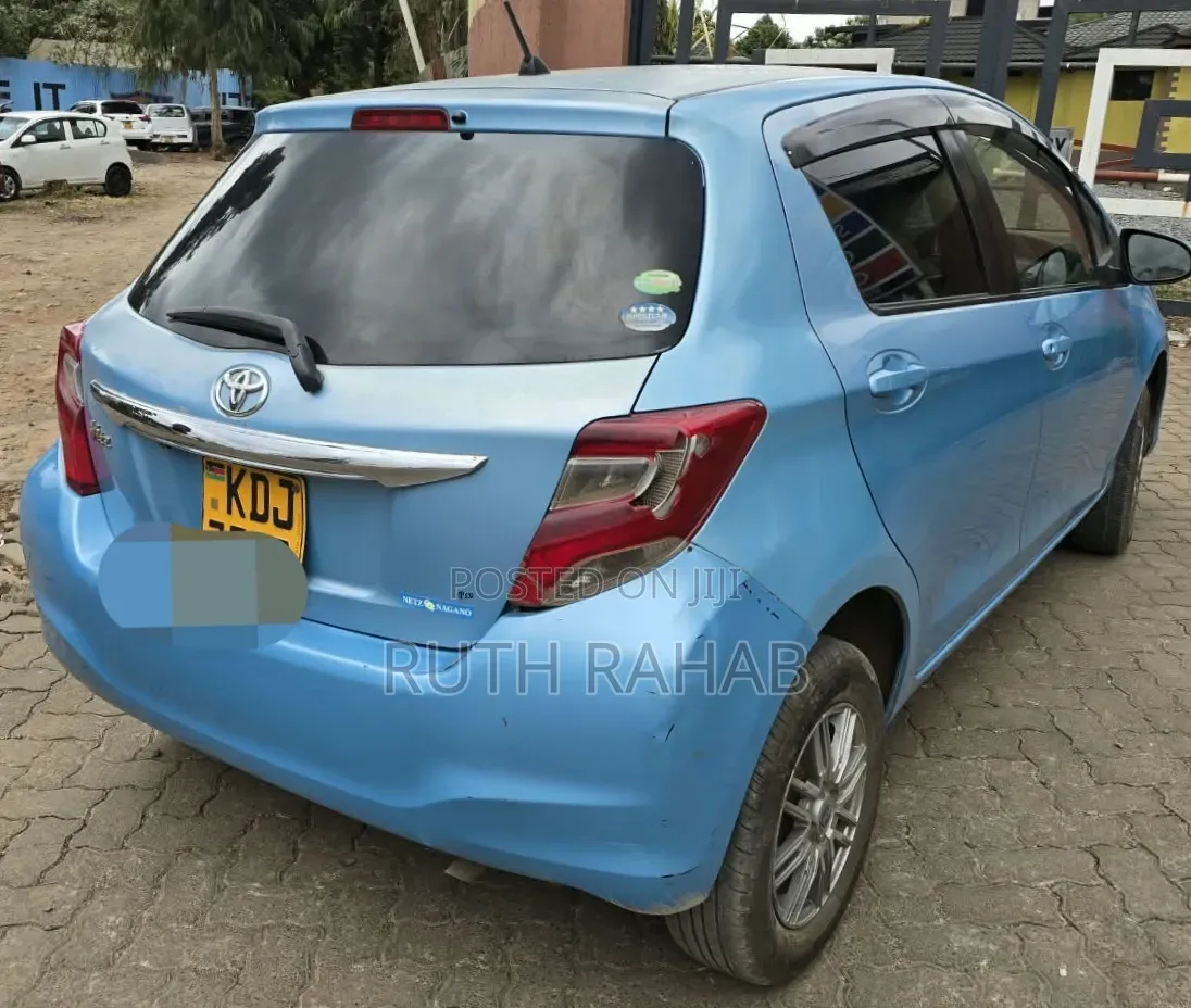 Toyota Vitz 2015 Blue
