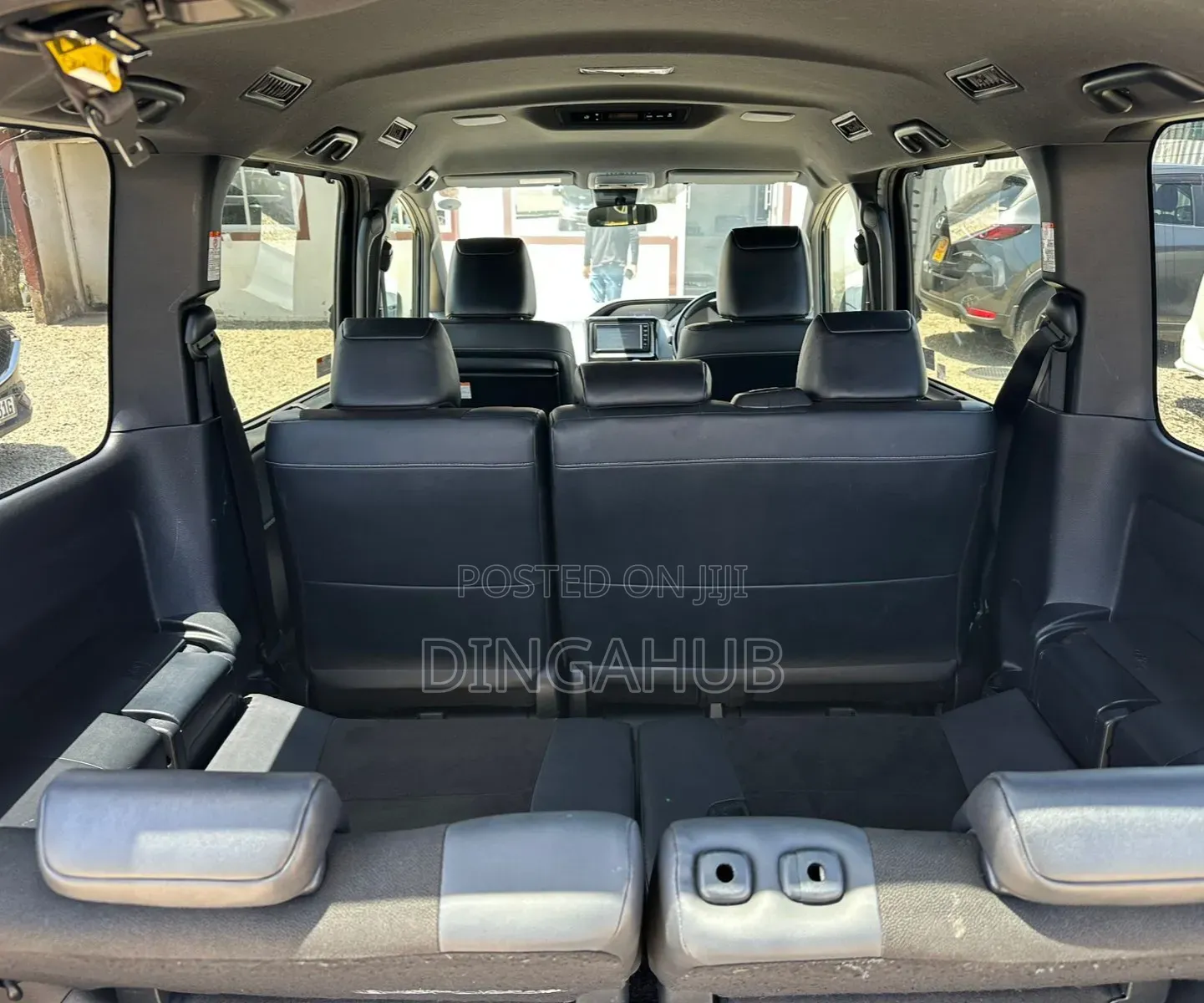 Toyota Noah 2.0 FWD (8 Seater) 2020 Black