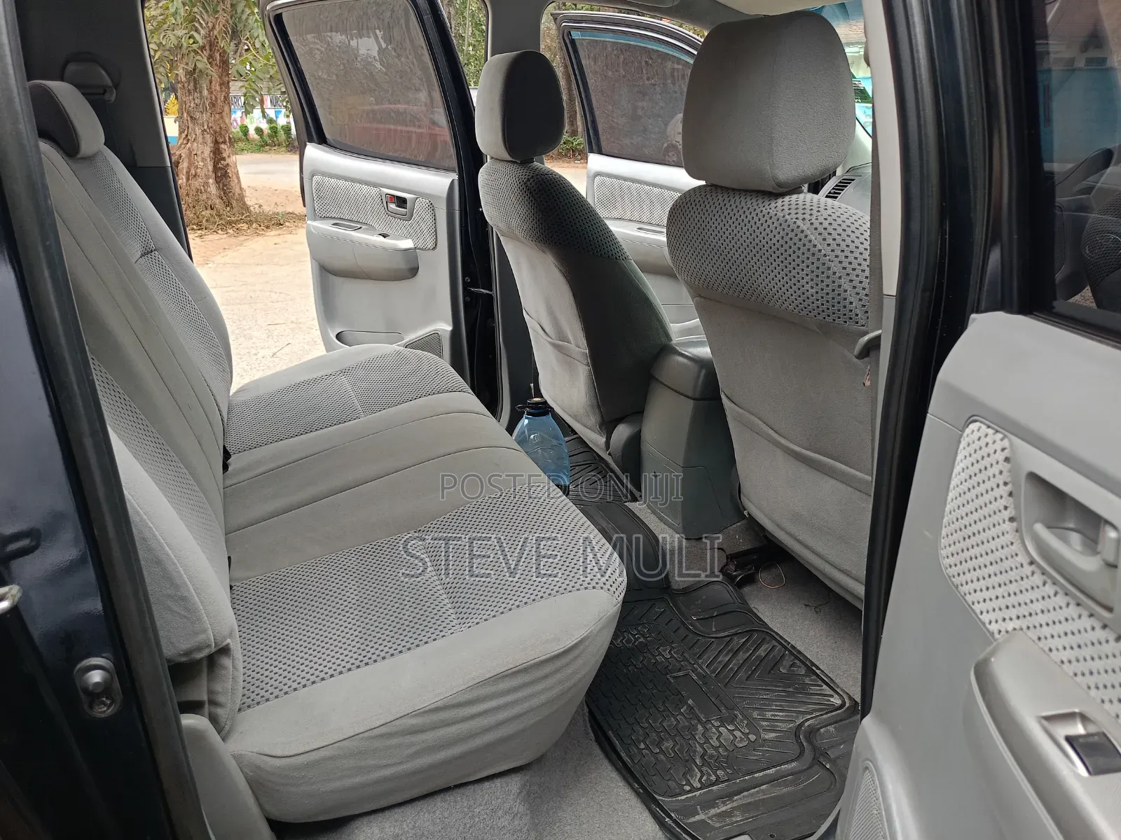 Toyota Hilux 2009 Matt Black
