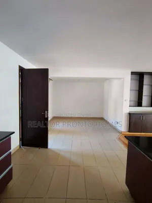 3bdrm Apartment in Lavington, Nairobi Central for rent