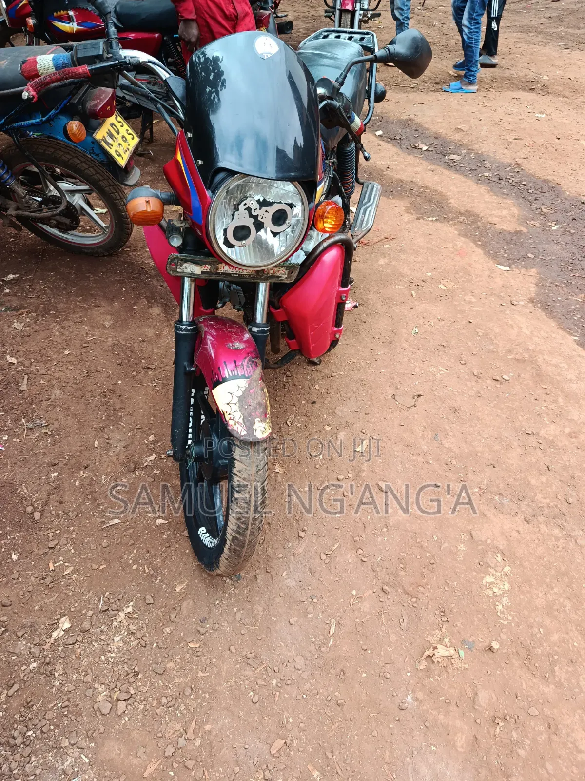 Bajaj Boxer 2020 Red