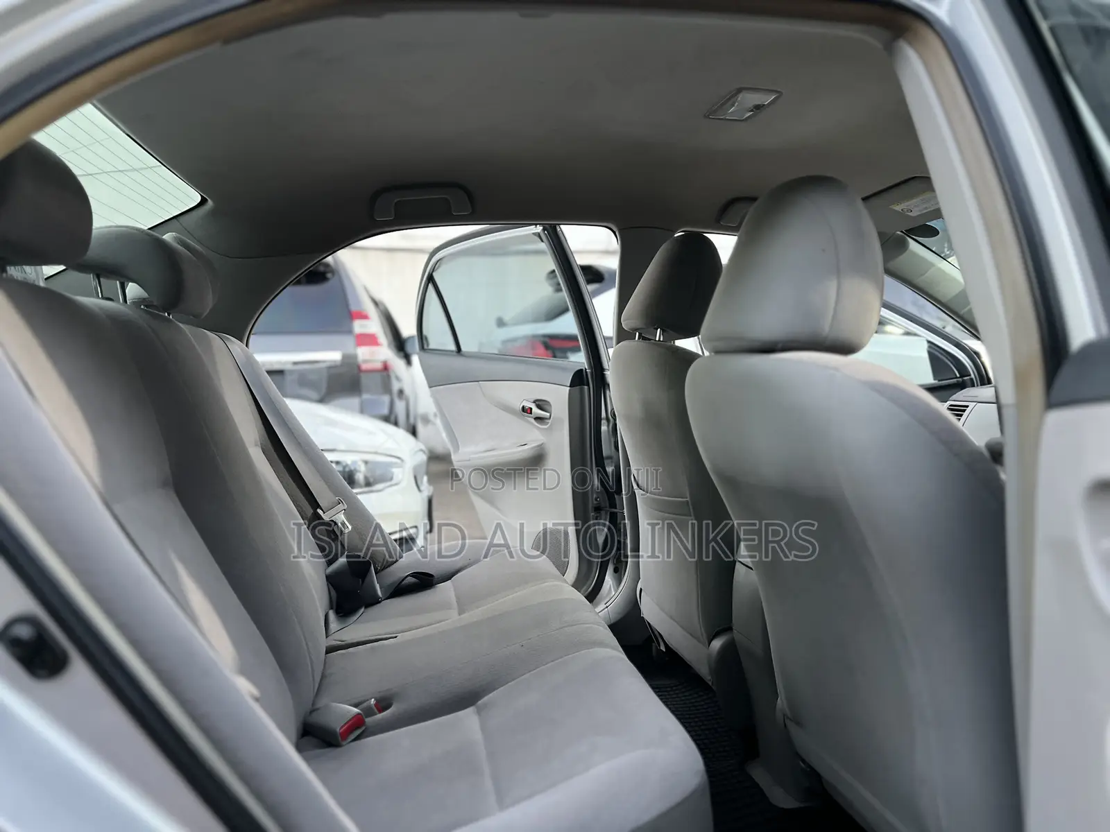Toyota Axio 1.5 G 2WD 2012 Silver