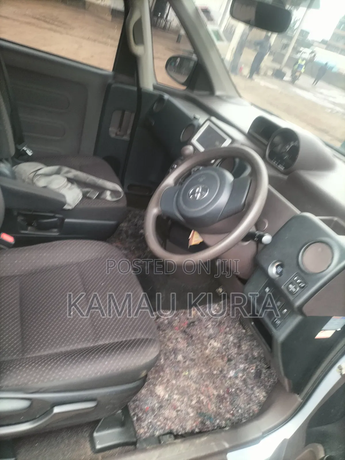 Toyota Porte 2015 Blue