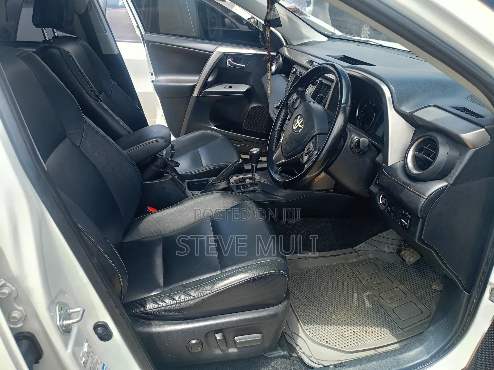 Toyota RAV4 2016 White