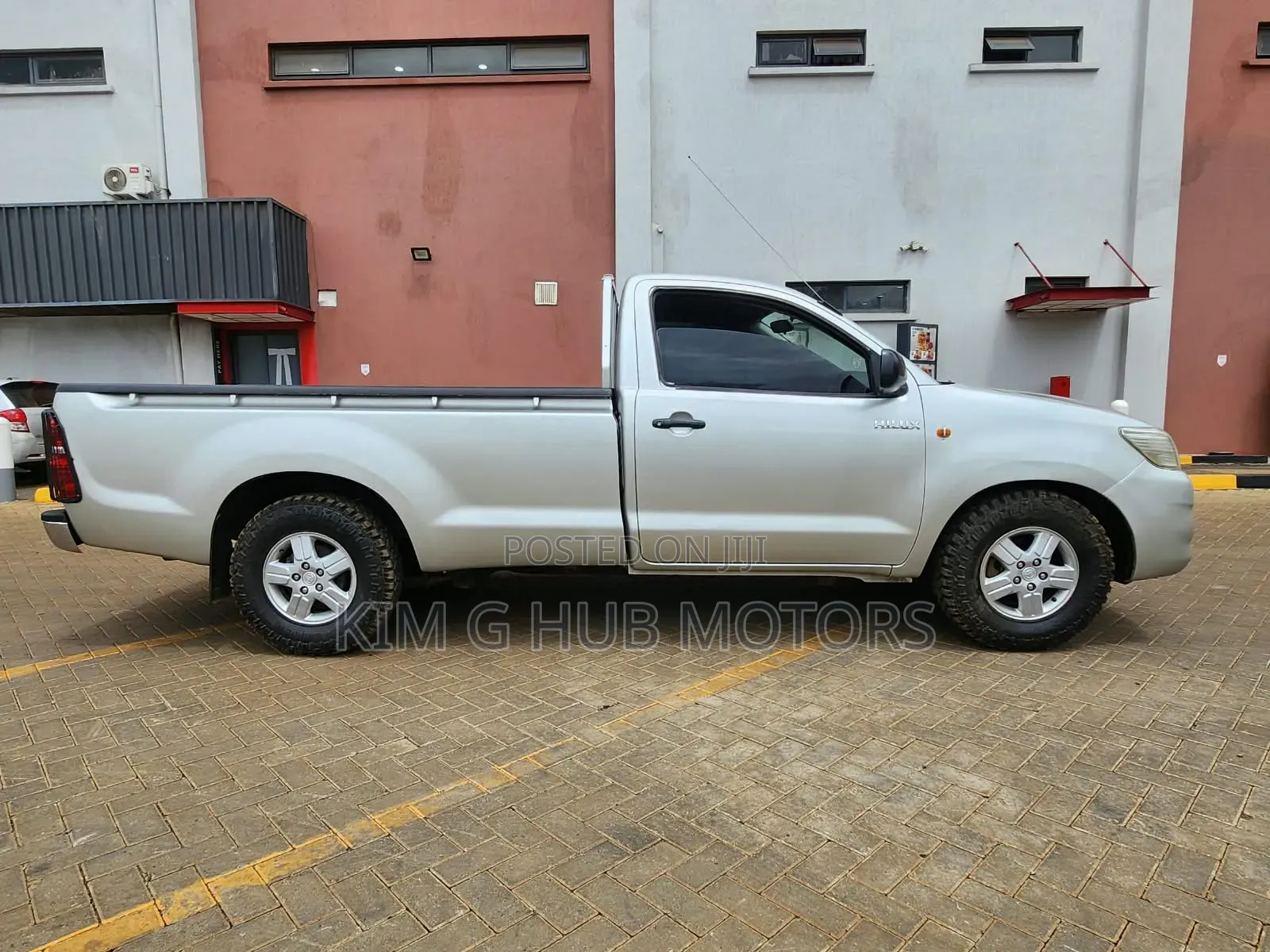 Toyota Hilux 2012 Silver