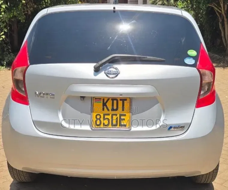 Nissan Note 2018 Silver