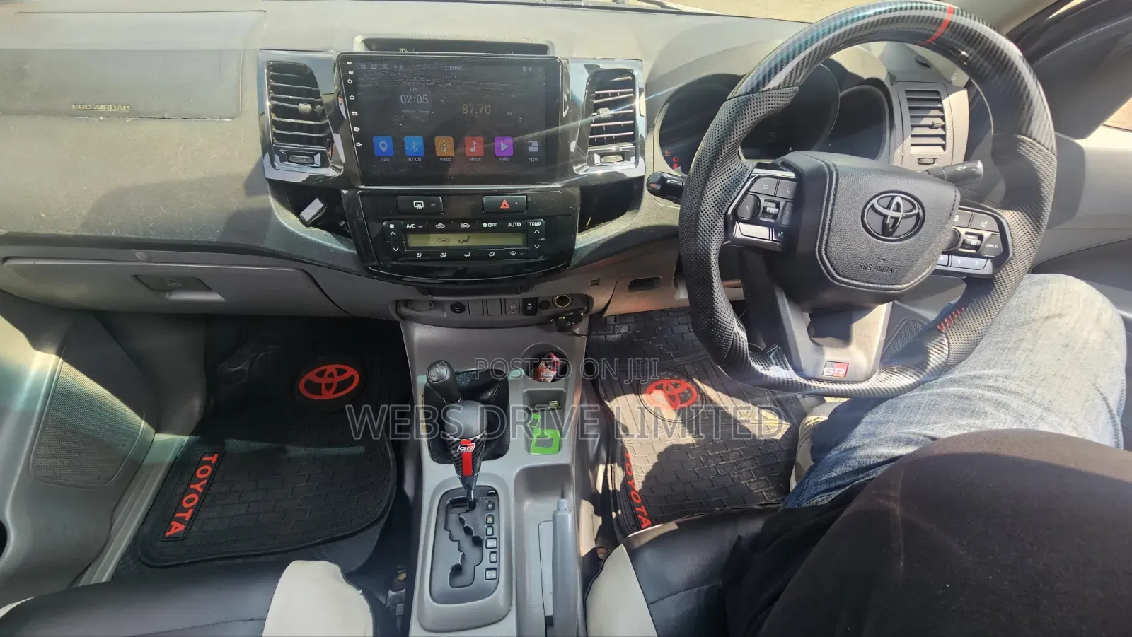 Toyota Hilux 2010 Gray