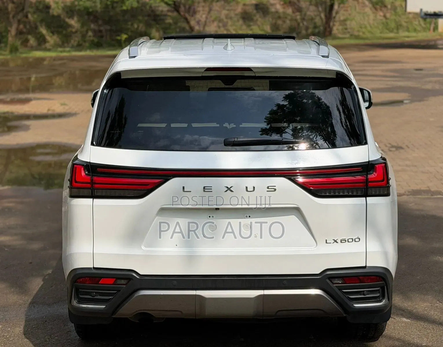 Lexus LX 2022 White