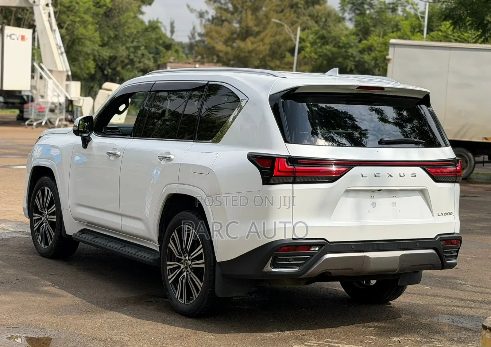 Lexus LX 2022 White