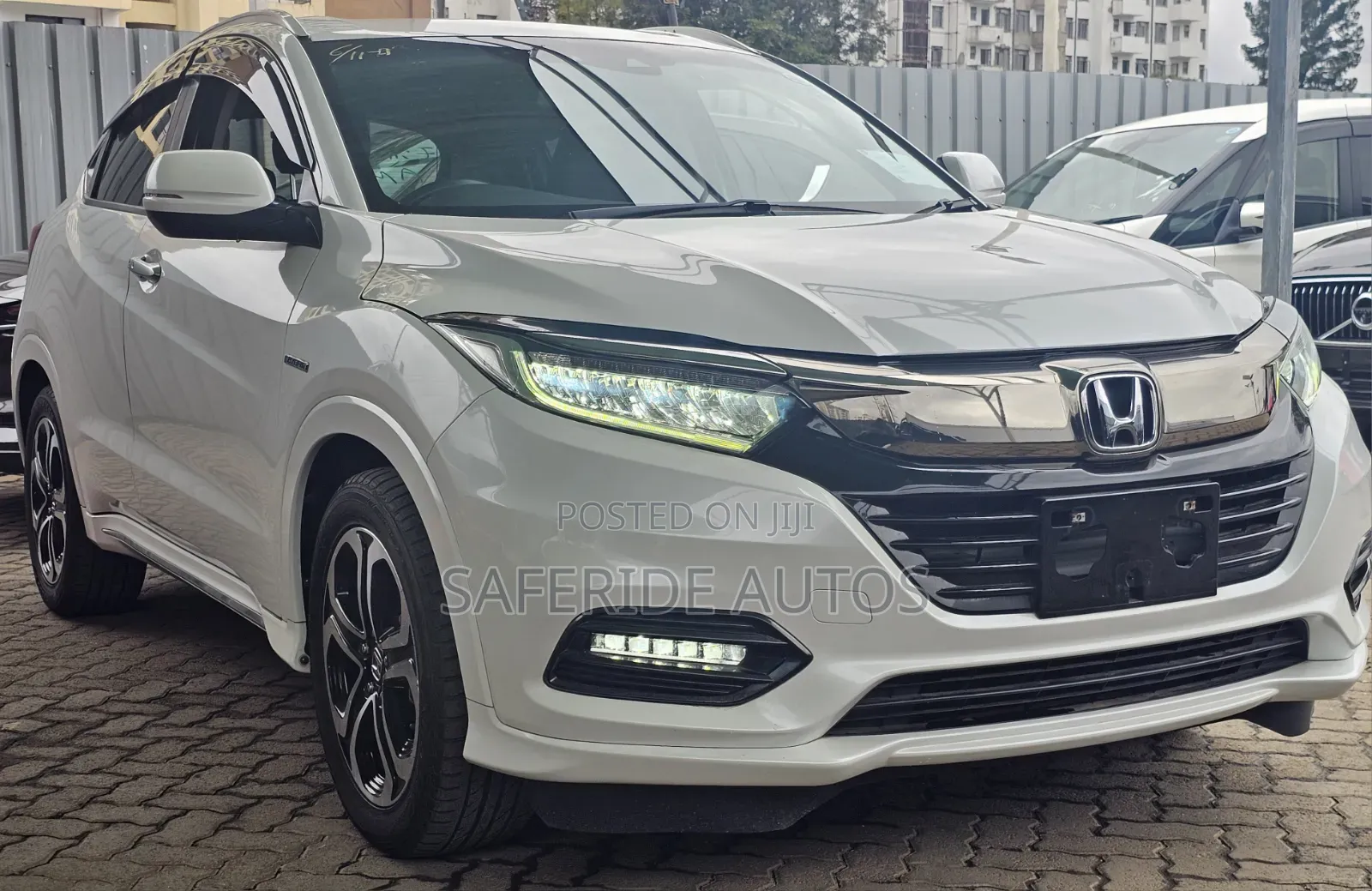 Honda Vezel 1.5 Hybrid 2WD 2019 Pearl