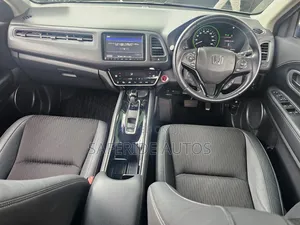 Honda Vezel 1.5 Hybrid 2WD 2019 Pearl