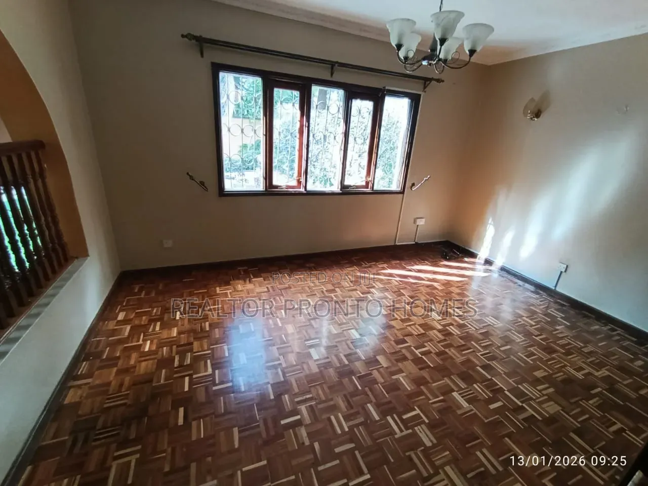 4bdrm Maisonette in Lavington, Valley Arcade for sale