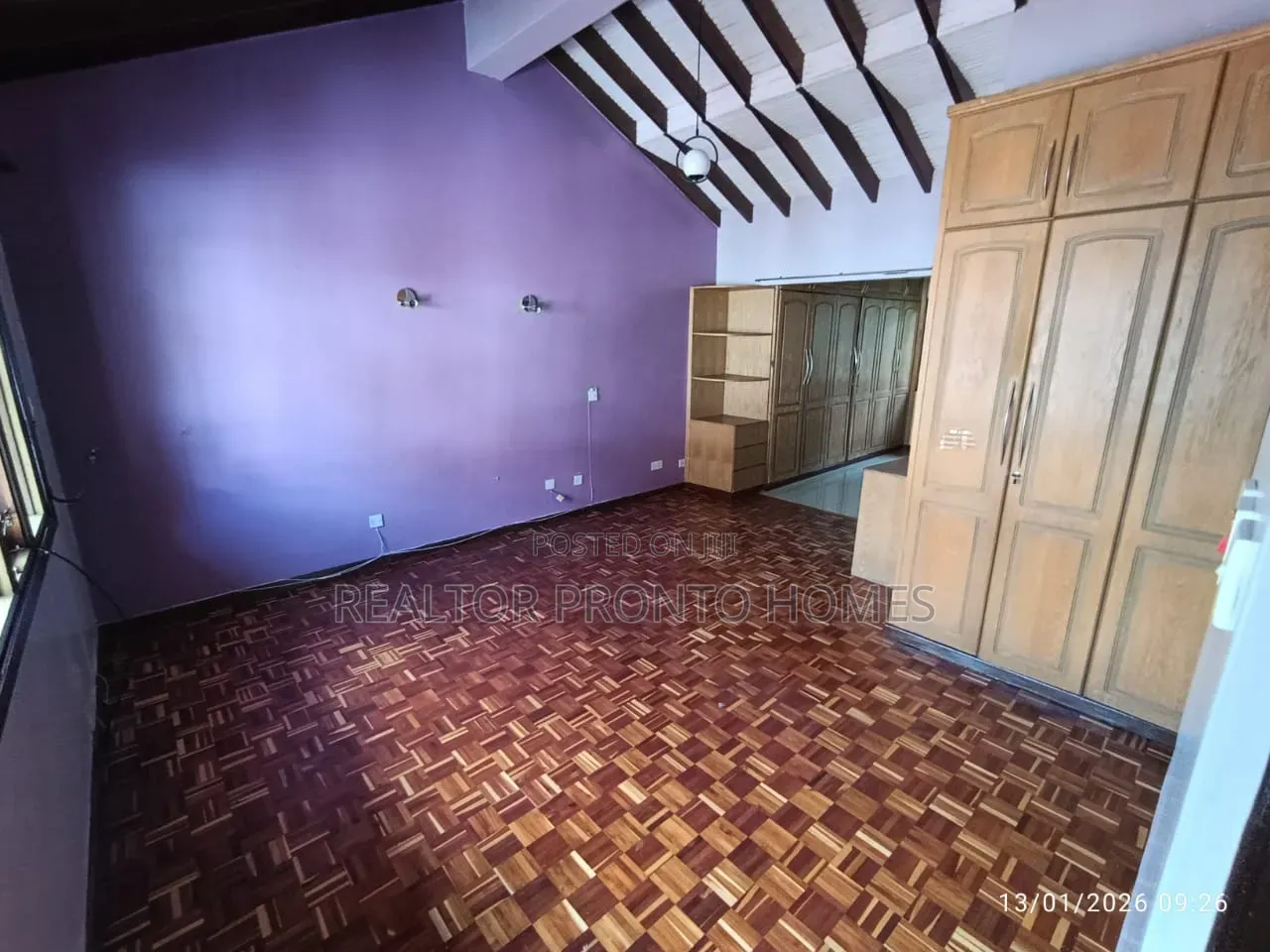 4bdrm Maisonette in Lavington, Valley Arcade for sale