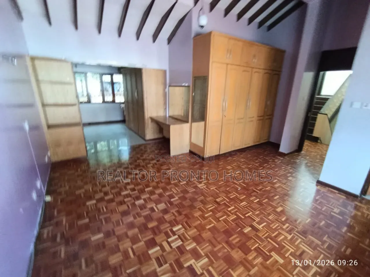 4bdrm Maisonette in Lavington, Valley Arcade for sale