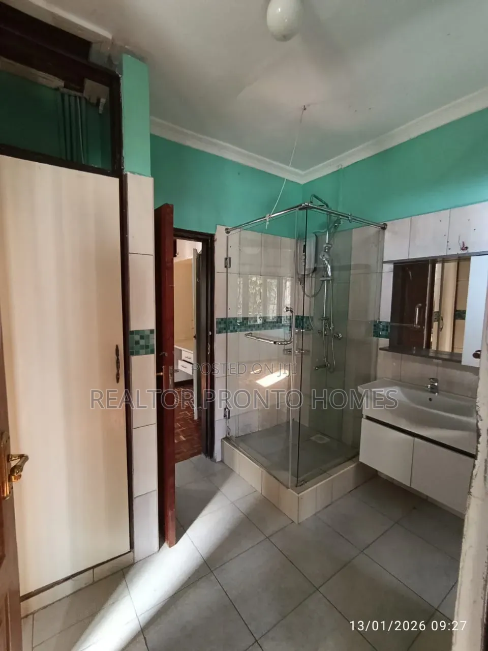 4bdrm Maisonette in Lavington, Valley Arcade for sale