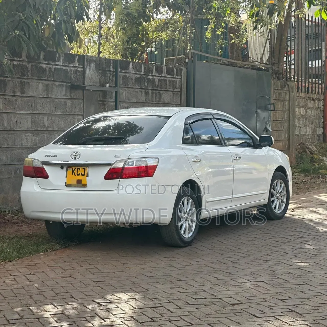 Toyota Premio 2009 White