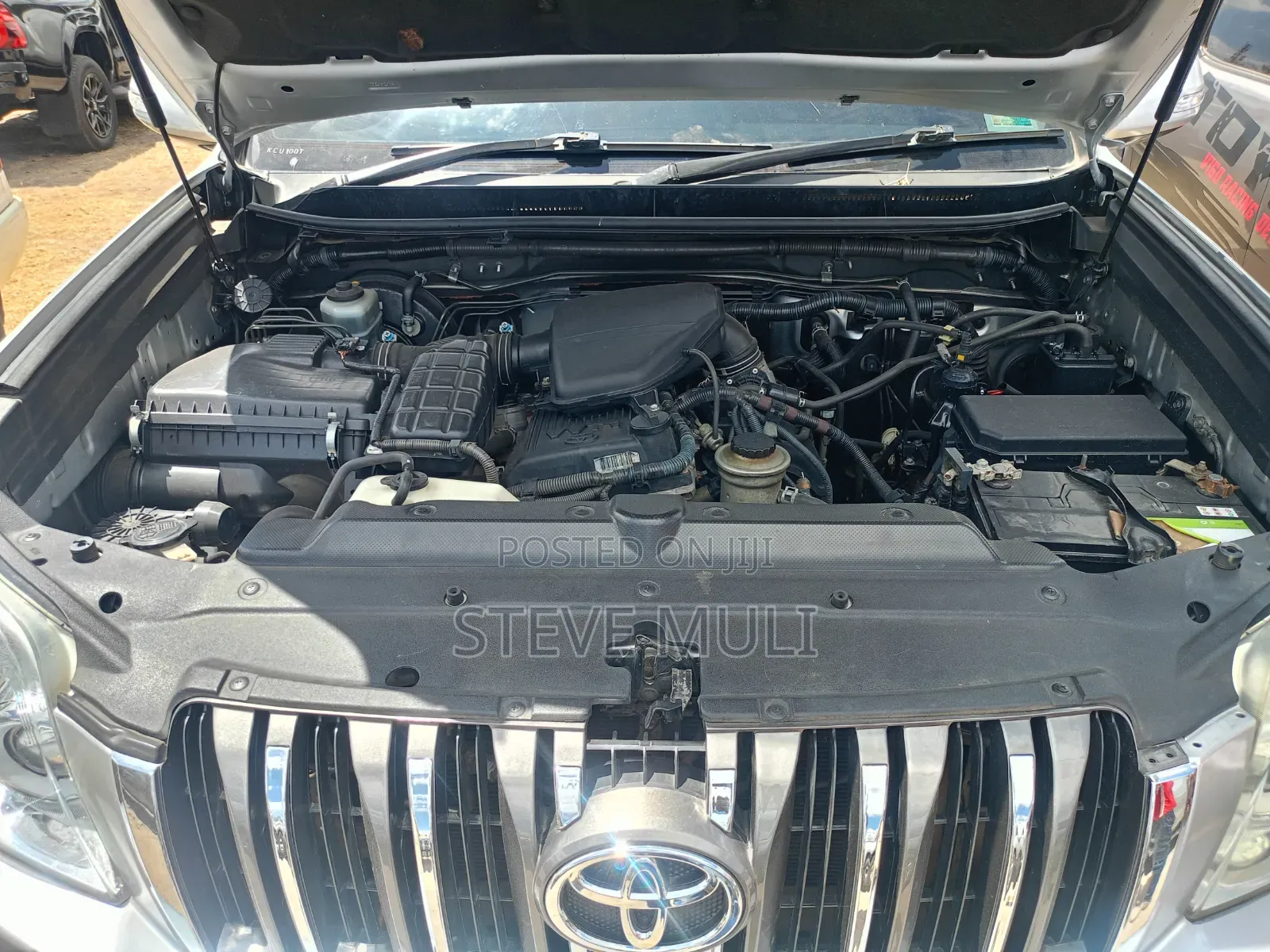 Toyota Land Cruiser Prado 2012 Silver