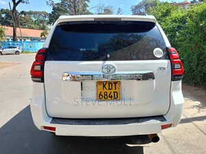 Toyota Land Cruiser Prado 2012 White