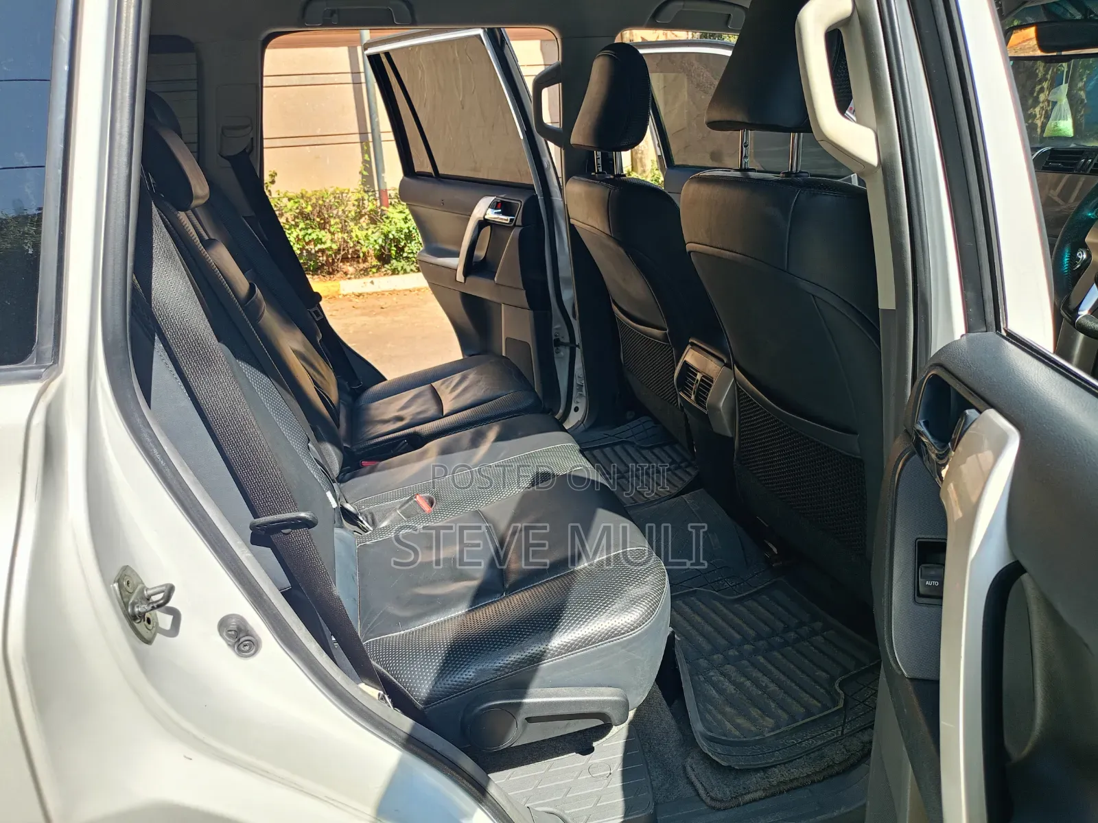 Toyota Land Cruiser Prado 2012 White