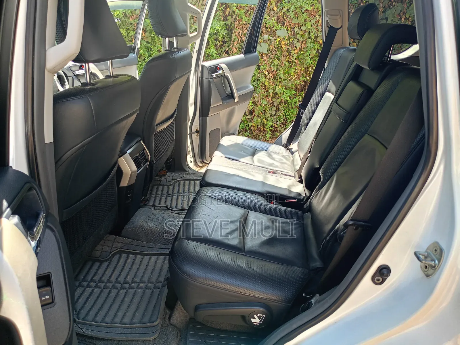 Toyota Land Cruiser Prado 2012 White