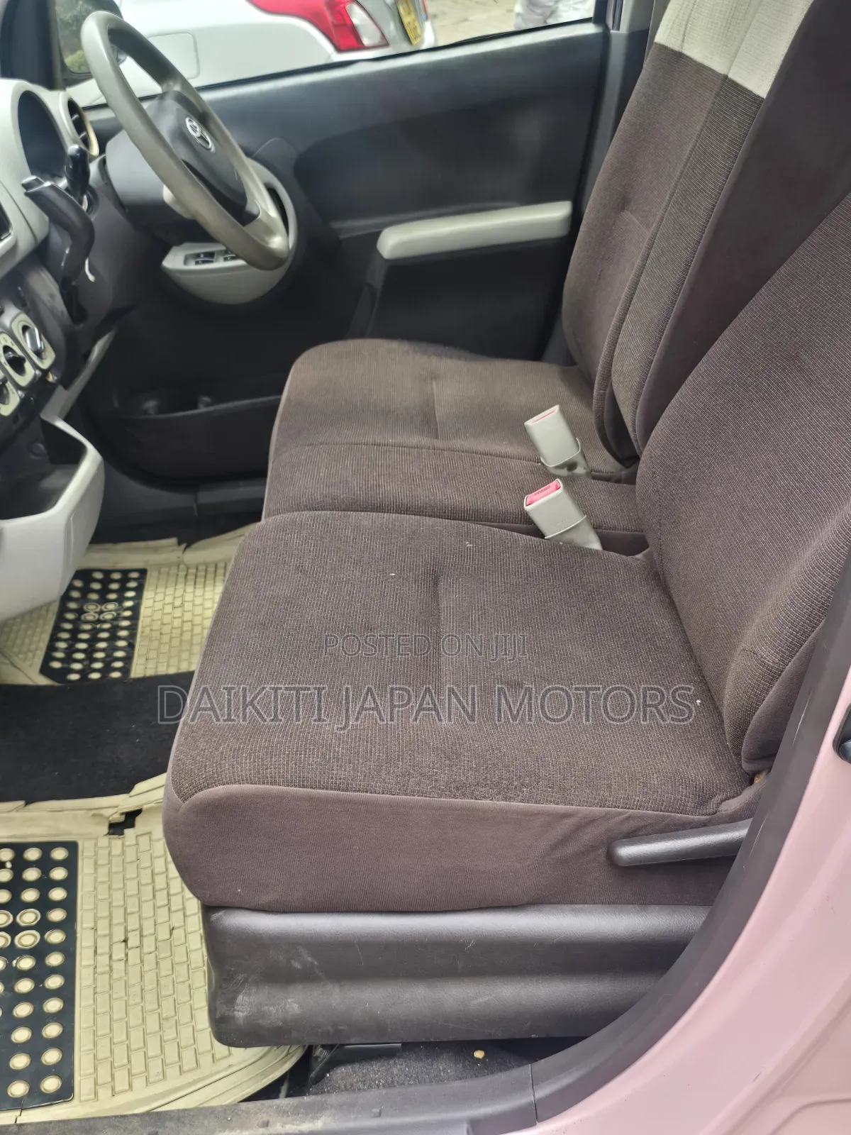 Toyota Passo 1.0 FWD 2014 Pink