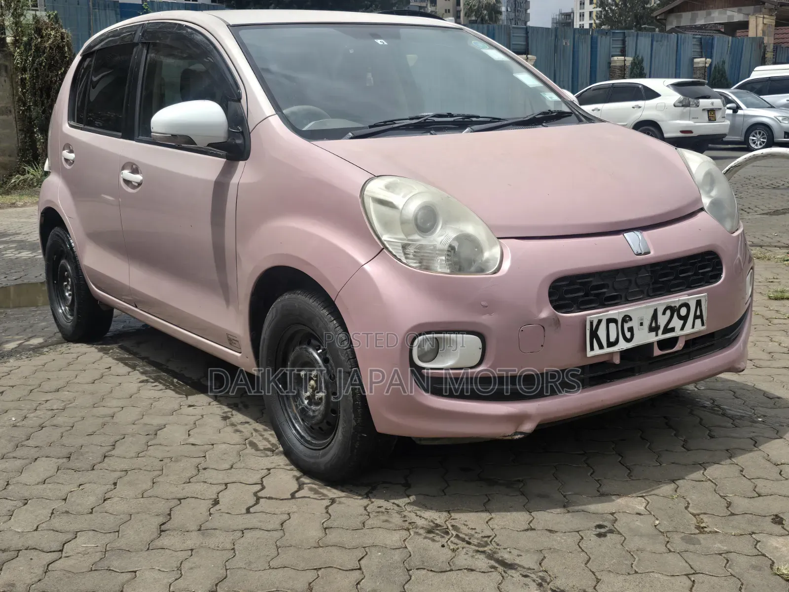 Toyota Passo 1.0 FWD 2014 Pink