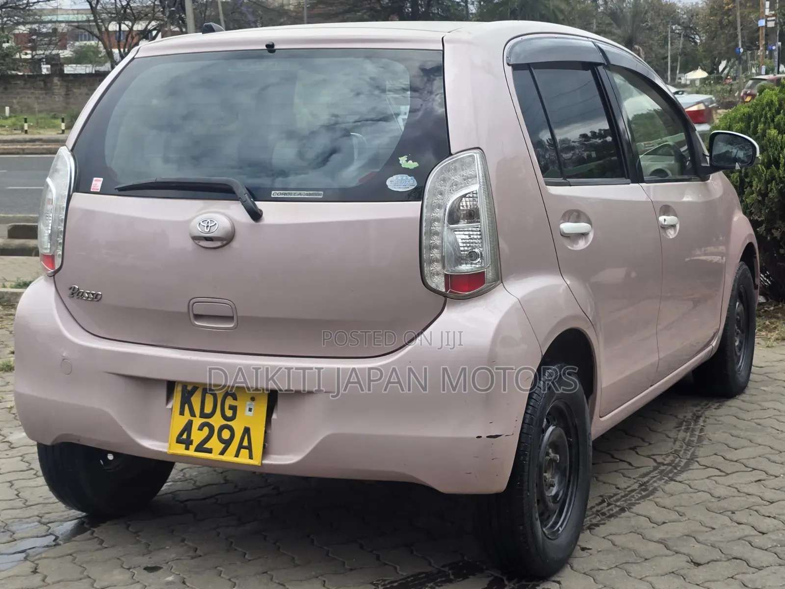 Toyota Passo 1.0 FWD 2014 Pink