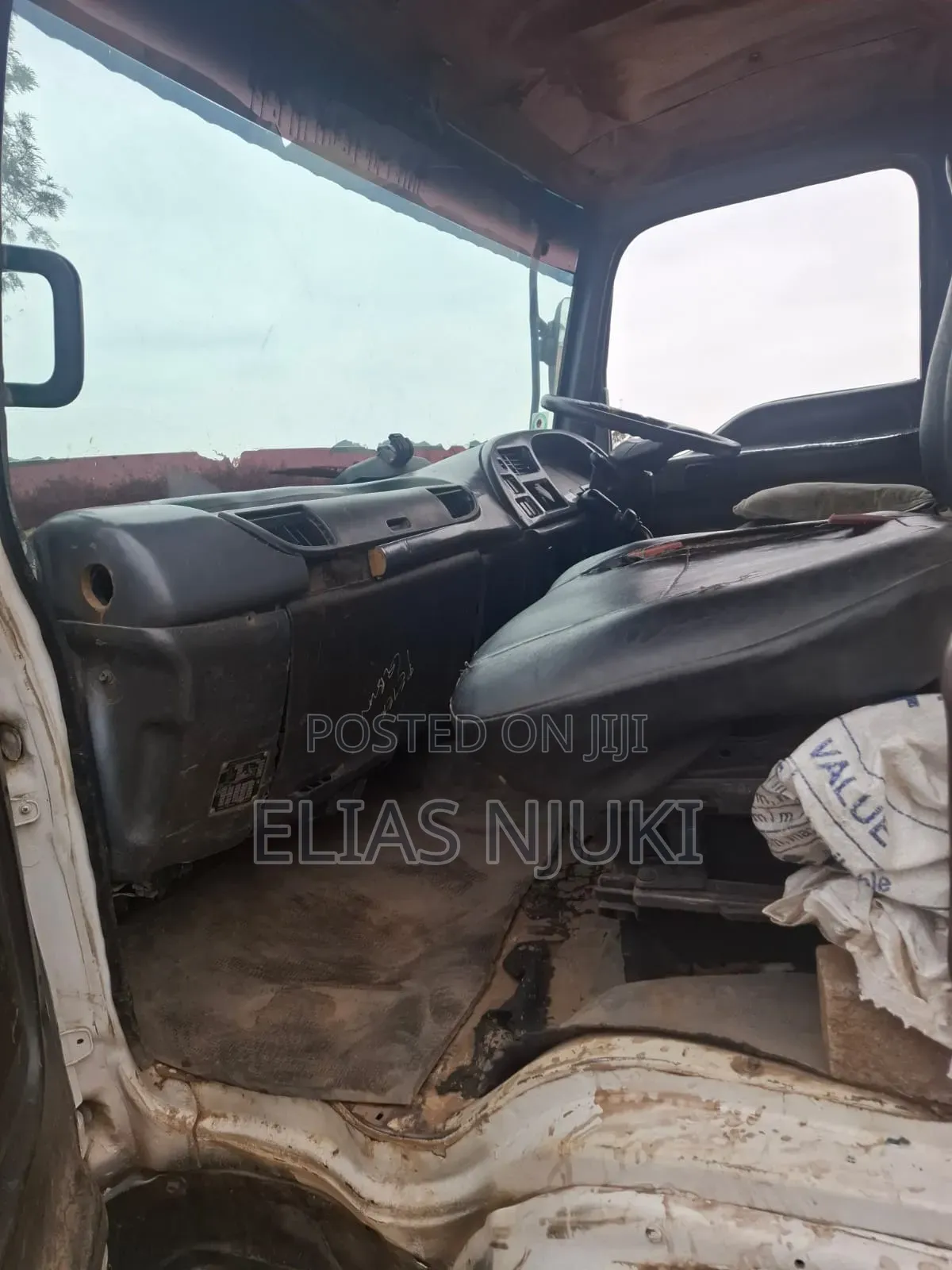 Isuzu FSR F33 2010 White