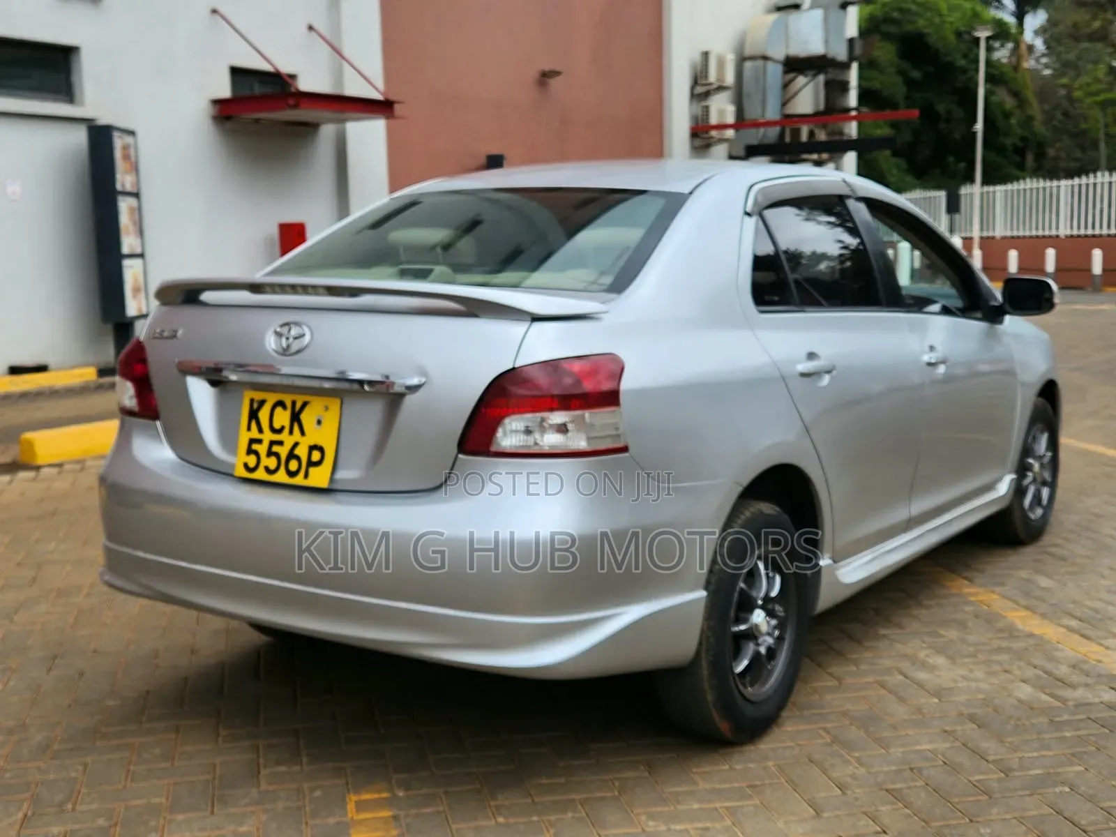 Toyota Belta 2009 Silver