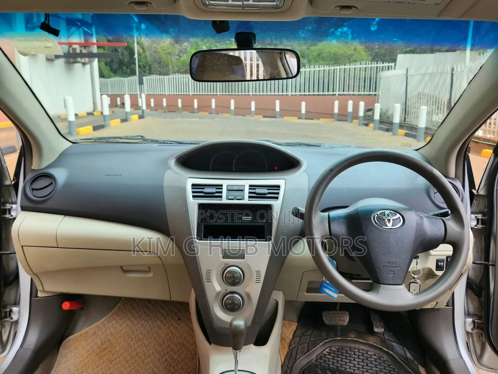 Toyota Belta 2009 Silver