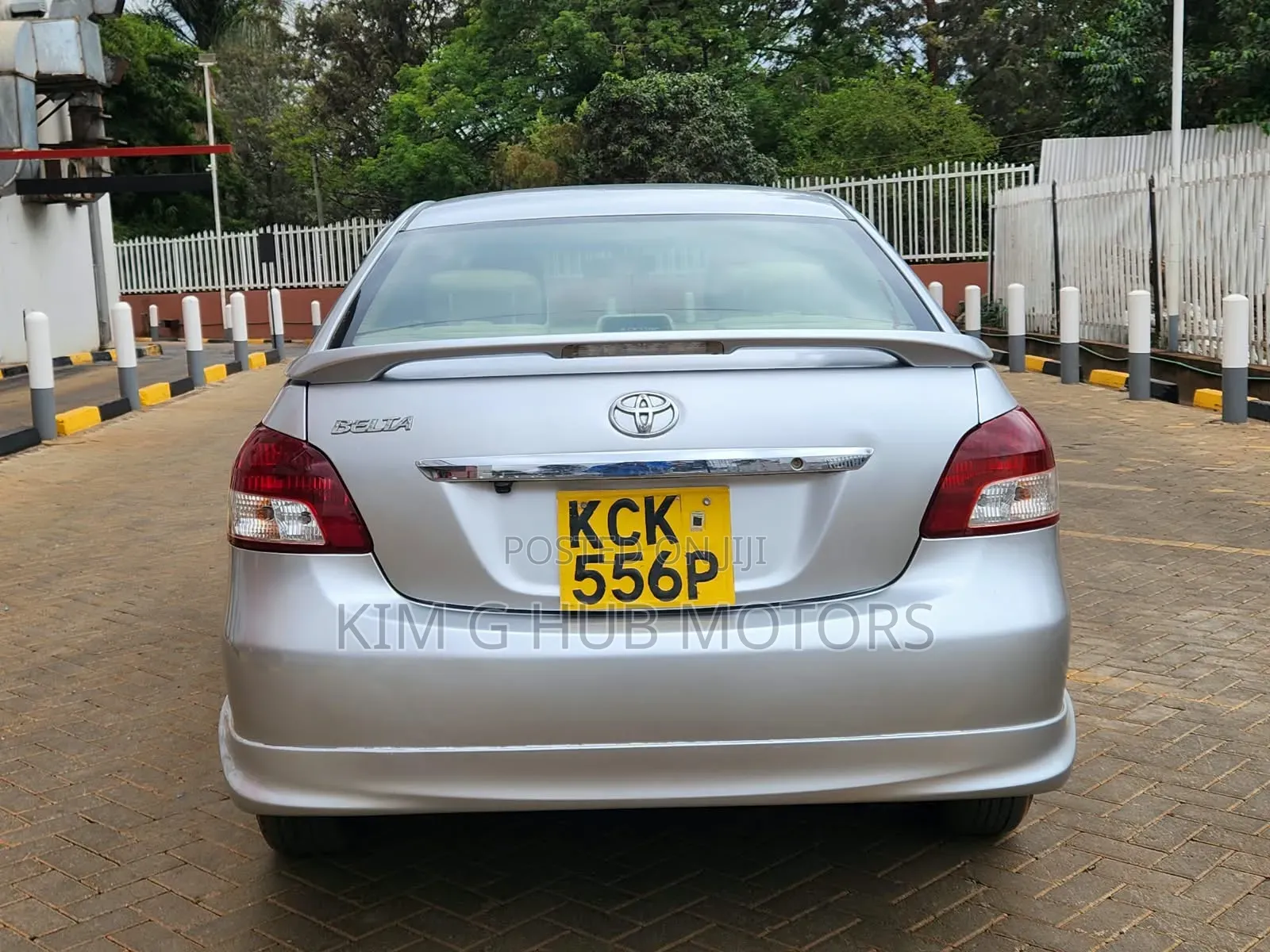 Toyota Belta 2009 Silver