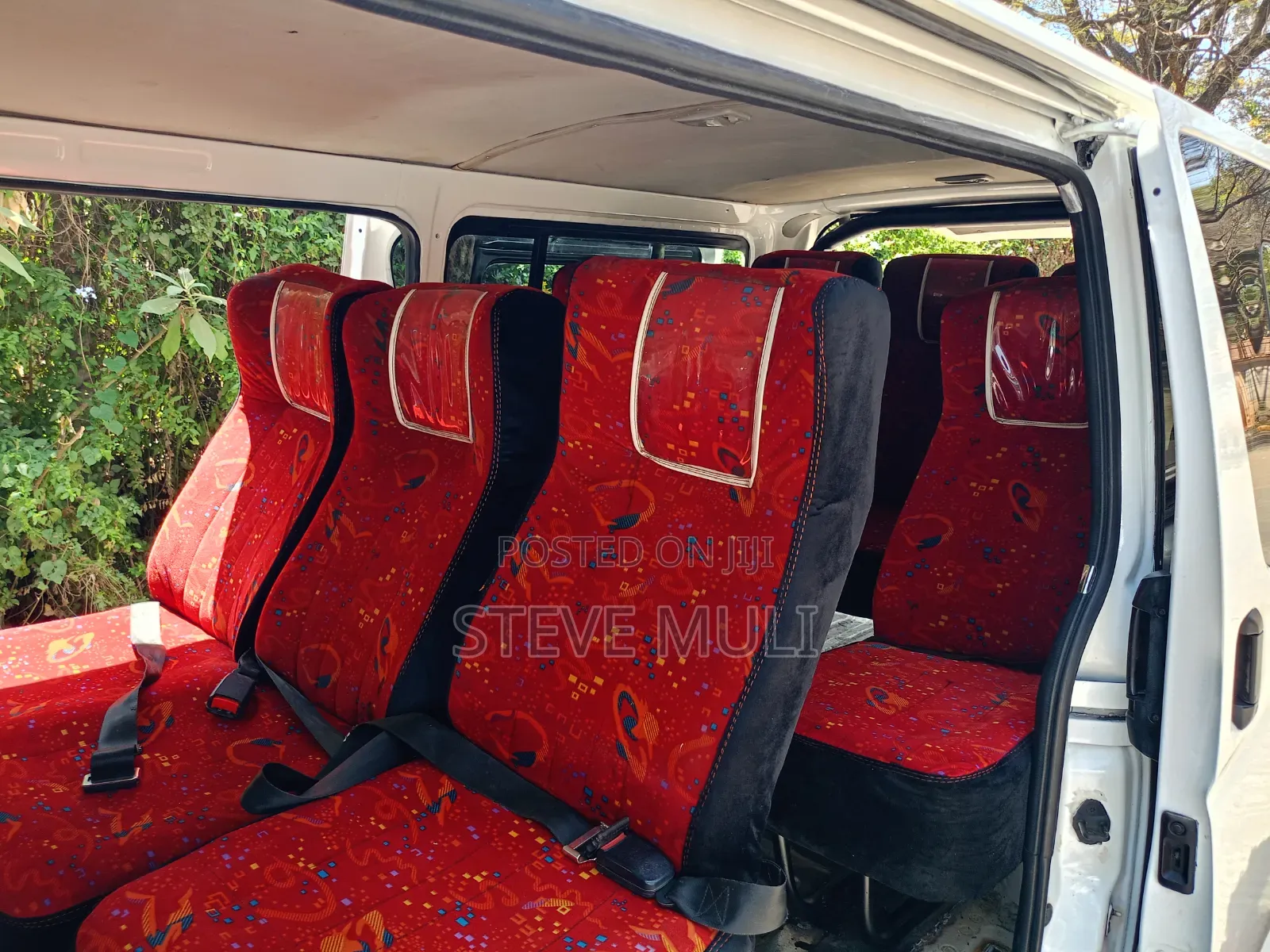 Toyota HiAce 2013 White