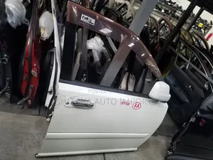 F Door Assy Rh Nissan X-Trail Nt30 2001